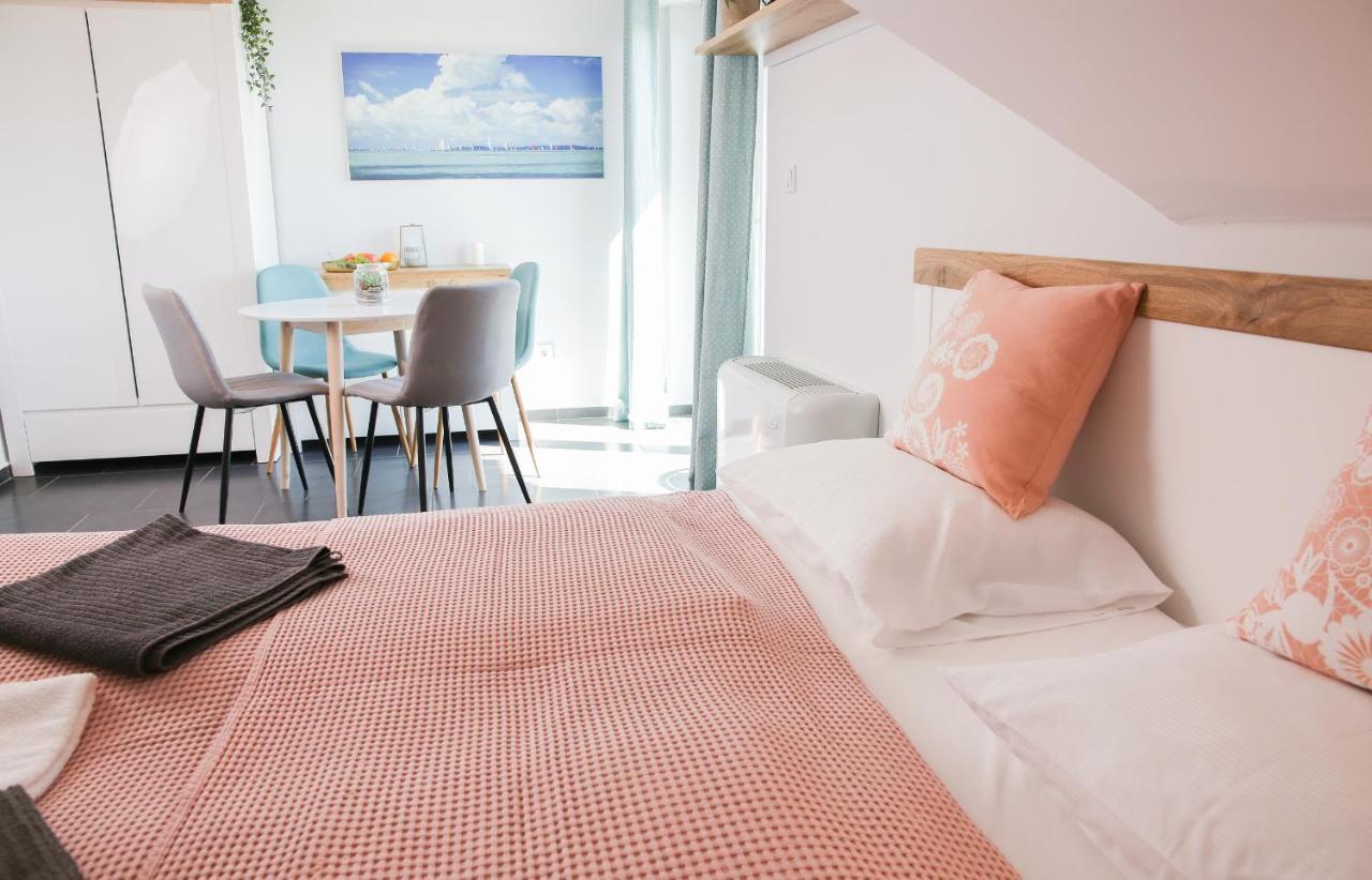 Balkon Apartmanhaz Panzio Balatonfüred Eksteriør billede