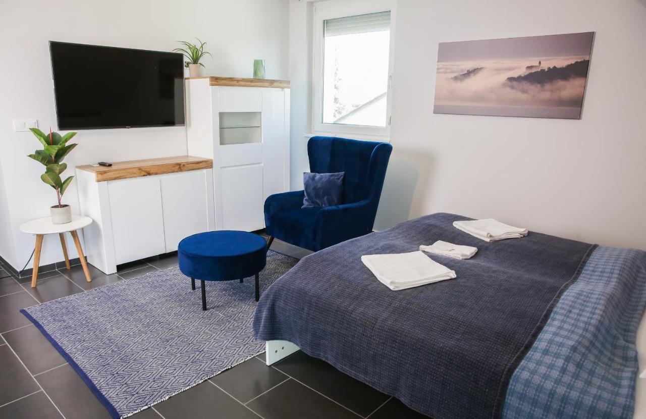 Balkon Apartmanhaz Panzio Balatonfüred Eksteriør billede