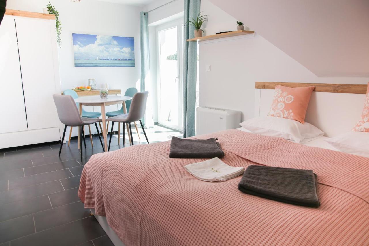 Balkon Apartmanhaz Panzio Balatonfüred Eksteriør billede