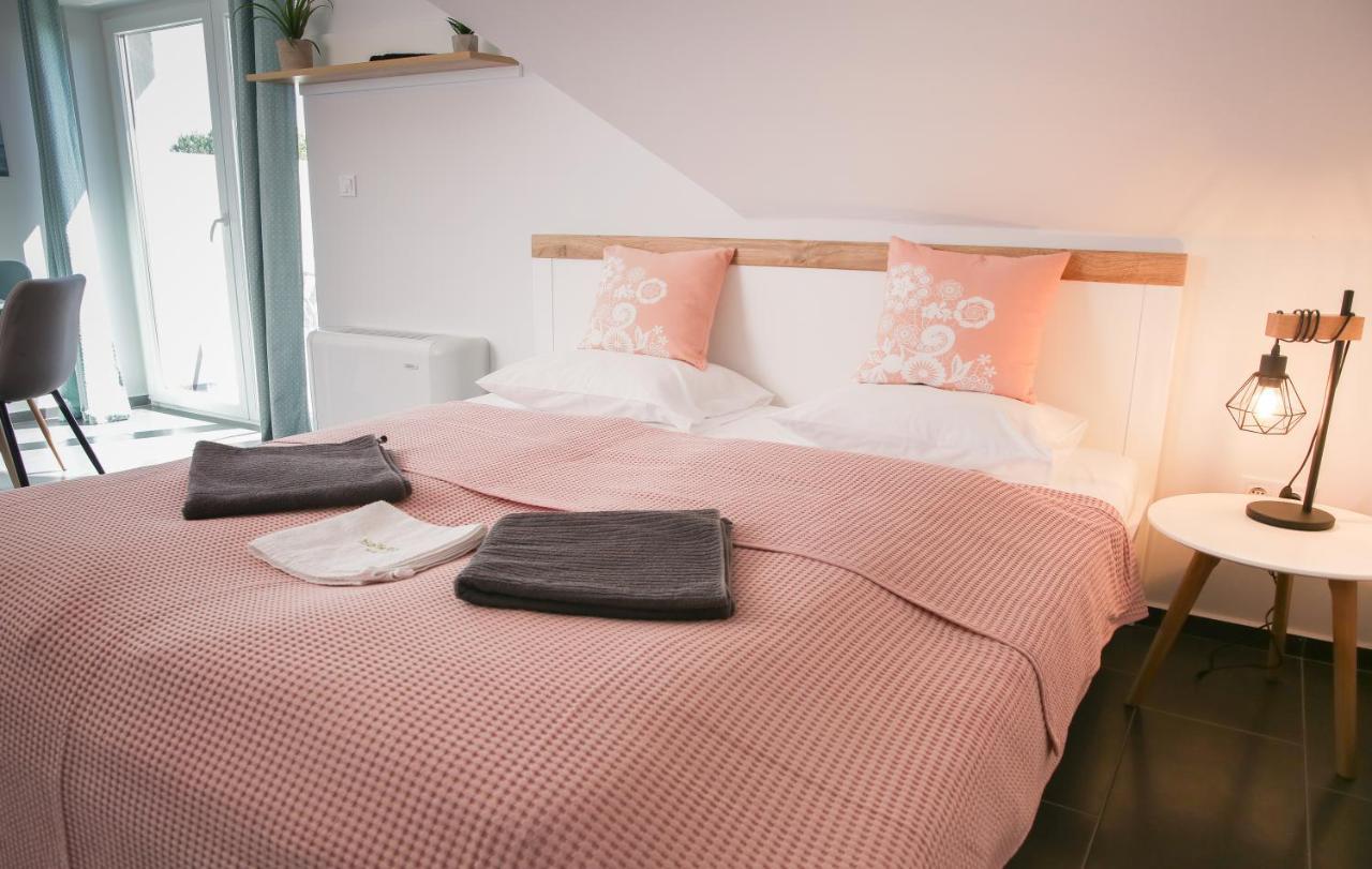 Balkon Apartmanhaz Panzio Balatonfüred Eksteriør billede