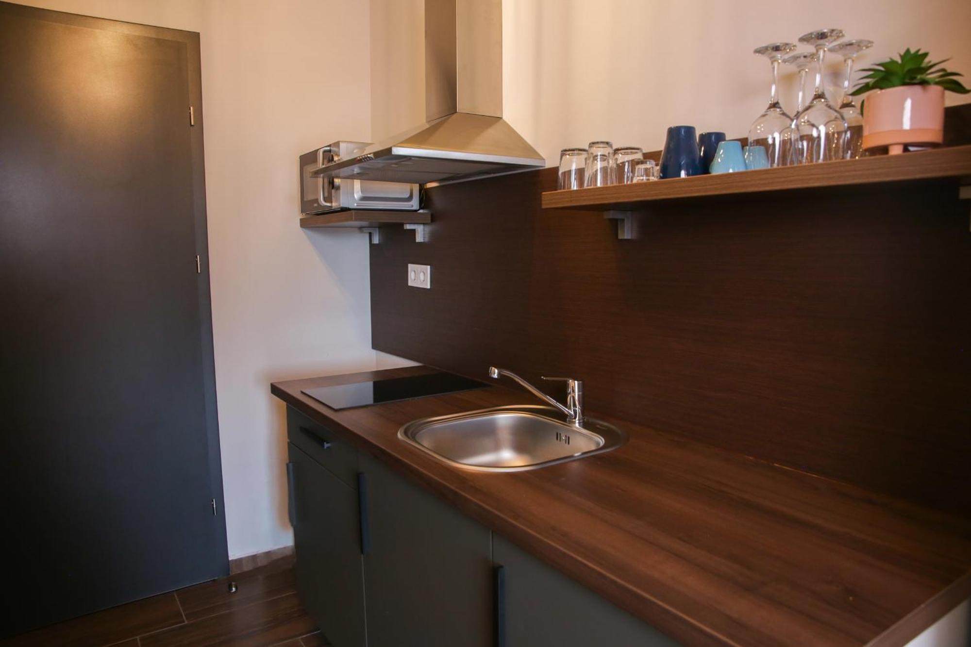 Balkon Apartmanhaz Panzio Balatonfüred Eksteriør billede