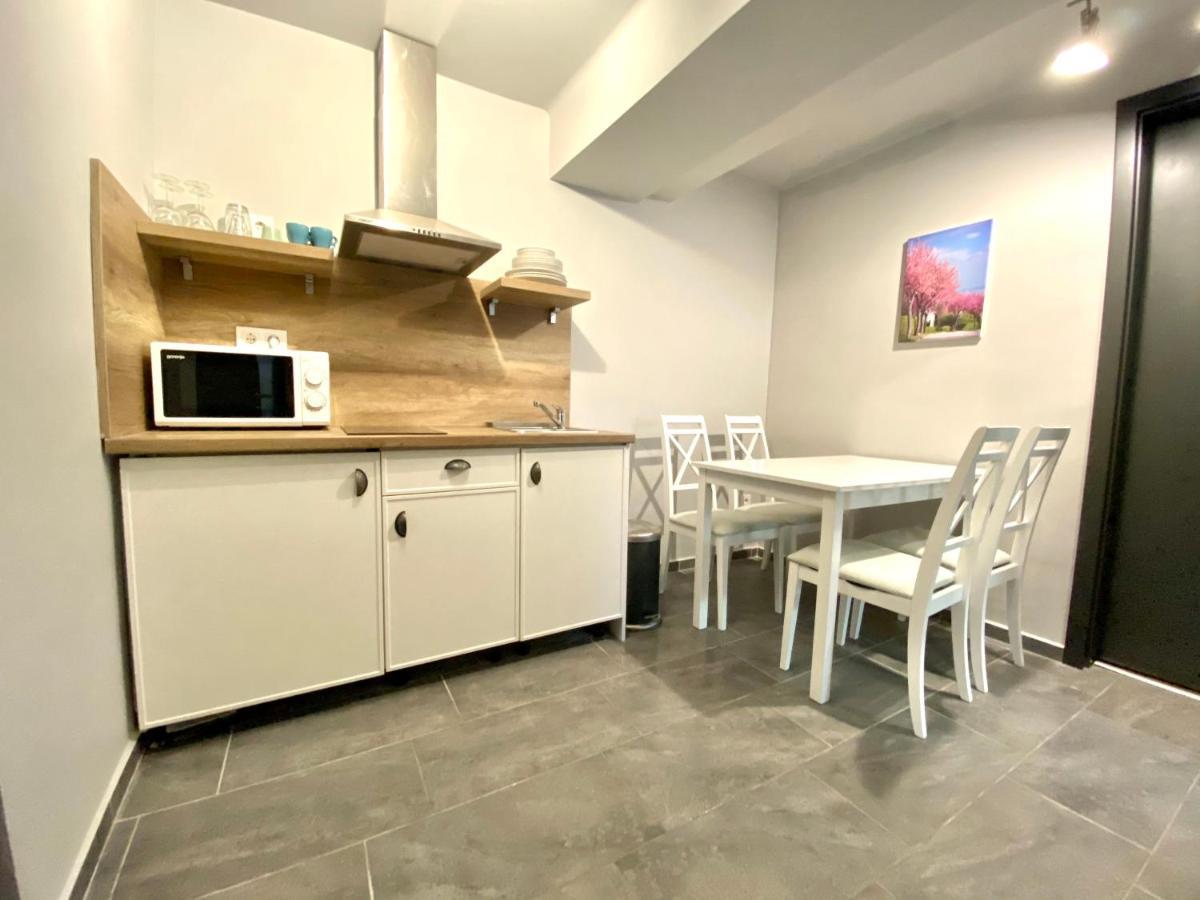 Balkon Apartmanhaz Panzio Balatonfüred Eksteriør billede